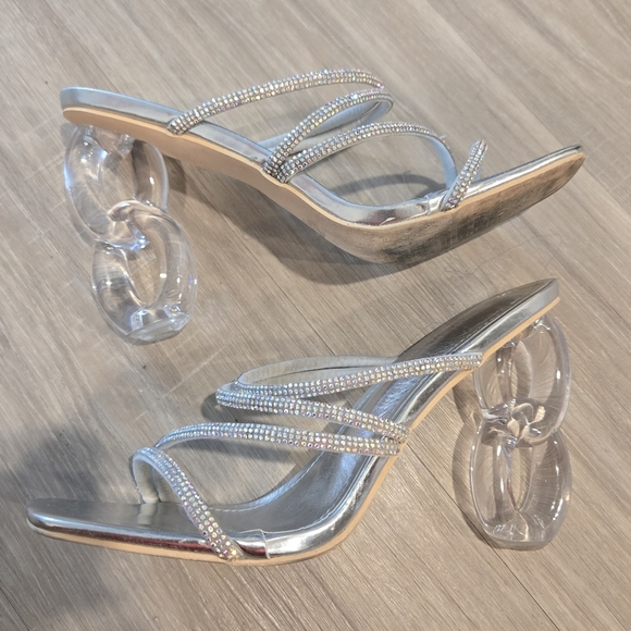 Fashion Nova Promise You Mules Silver Sz 9 - Picture 10 of 15